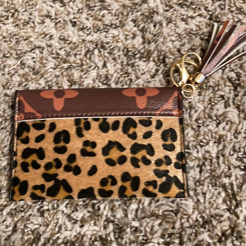 Keychain wallet